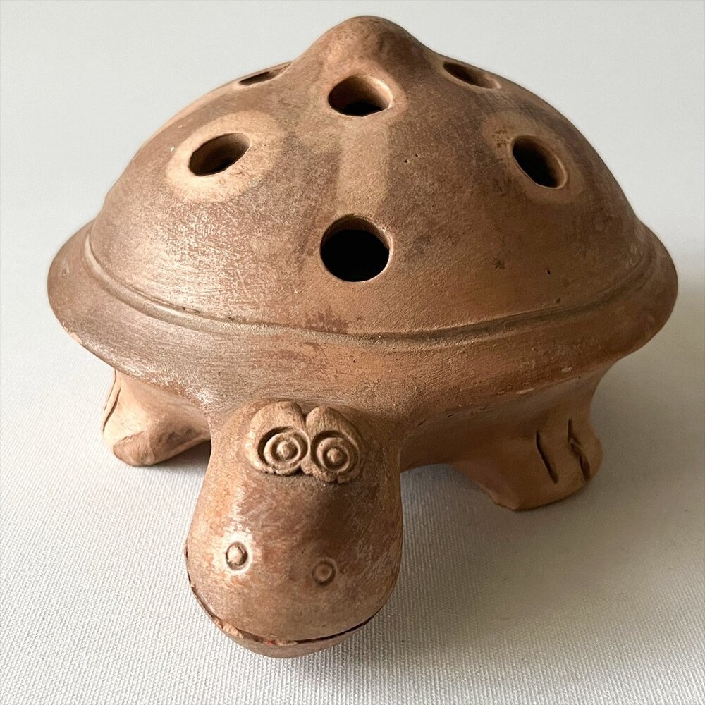 Vtg Handmade Cute Turtle Flower Frog 12 Hole Rustic Art Pottery Flower Holder